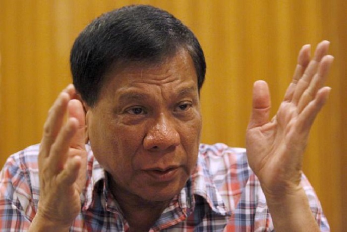 Frontrunner in Philippines presidency race apologizes for rape remark
